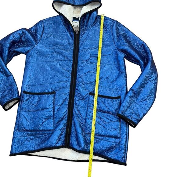 Nikki Jones Montreal Metallic Blue Sherpa Jacket Women's S Oversized Warm Modern - Picture 11 of 15